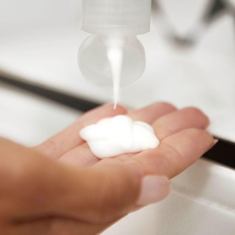 Revitalisant et lotion pour le corps "Tea Tree Hemp Restoring" - Hydratation 2 en 1