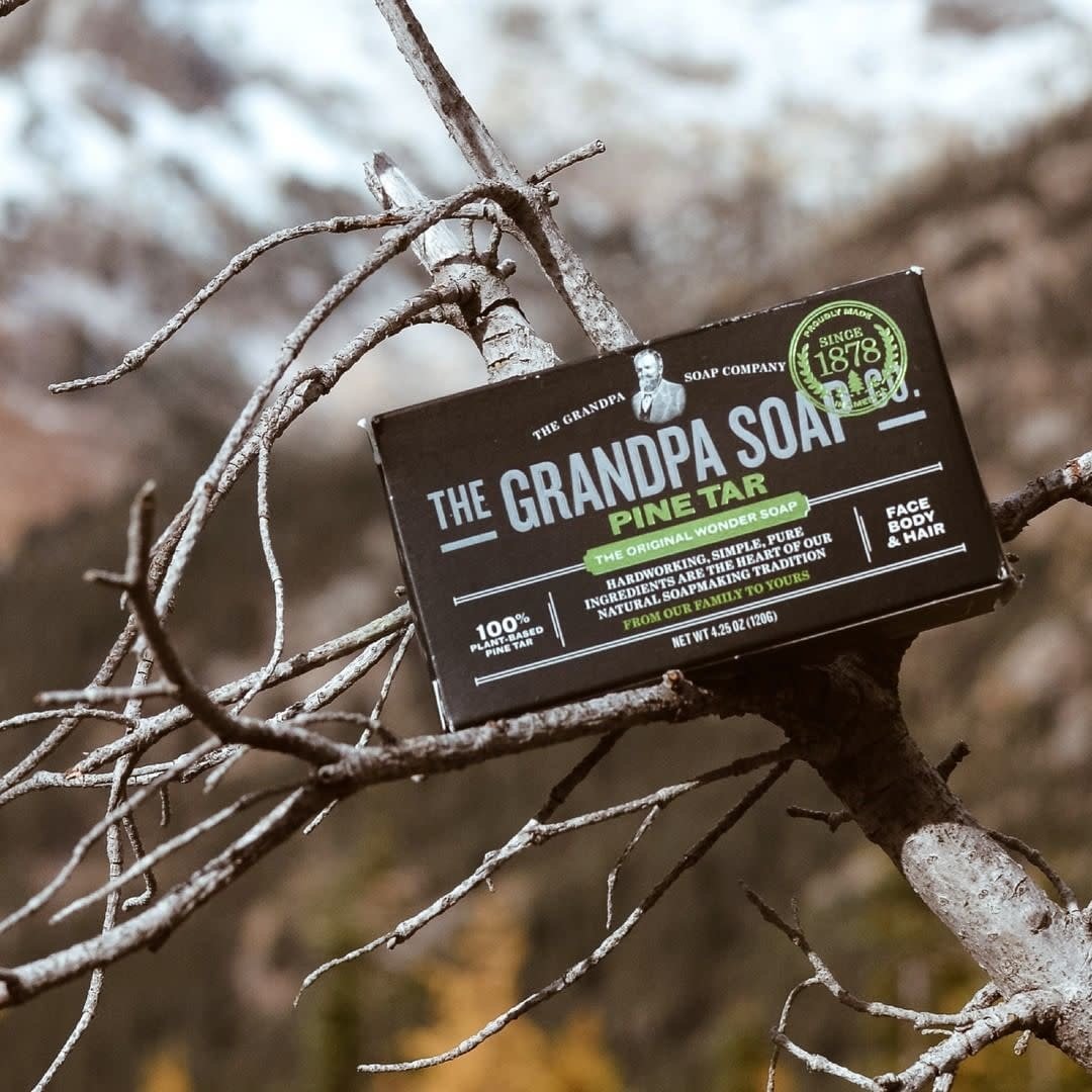 Barre de savon "The Original Wonder Soap Pine Tar" - Corps, visage et cheveux (120g/4.25oz)