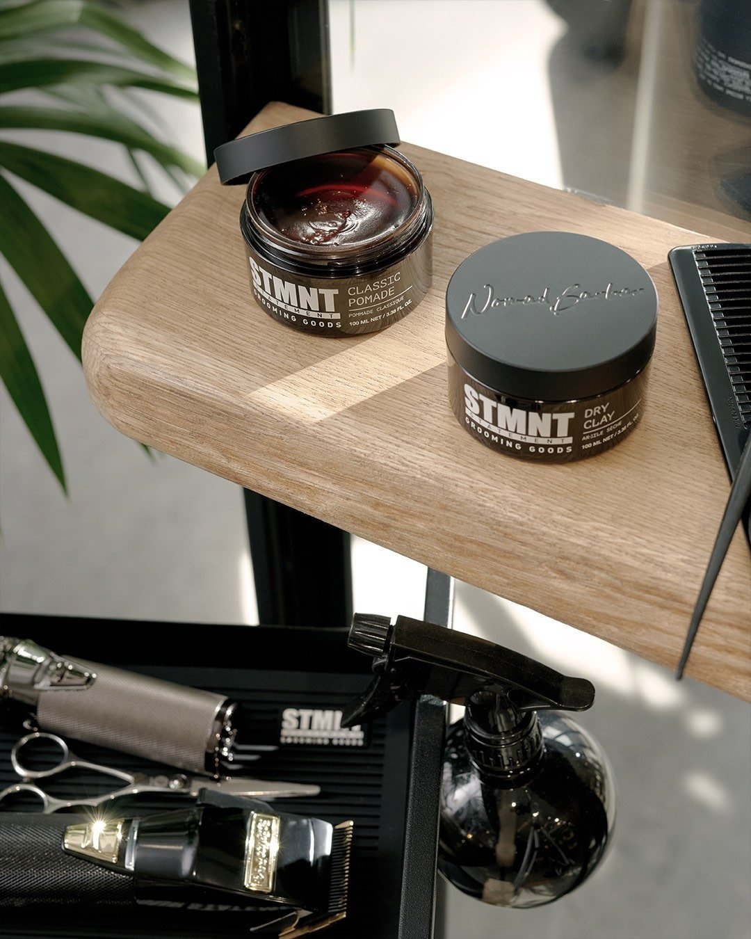 STMNT Grooming Goods - Pommade classique "Classic Pomade" - Tenue forte, brillance naturel