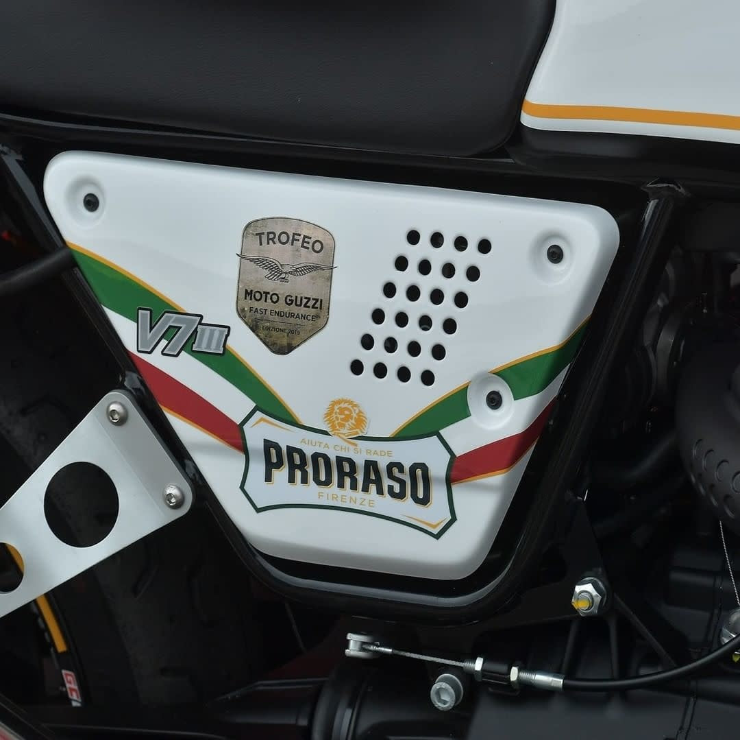 Mousse à raser "Anti-irritation" au thé vert et à l'avoine - Pour les peaux sensible