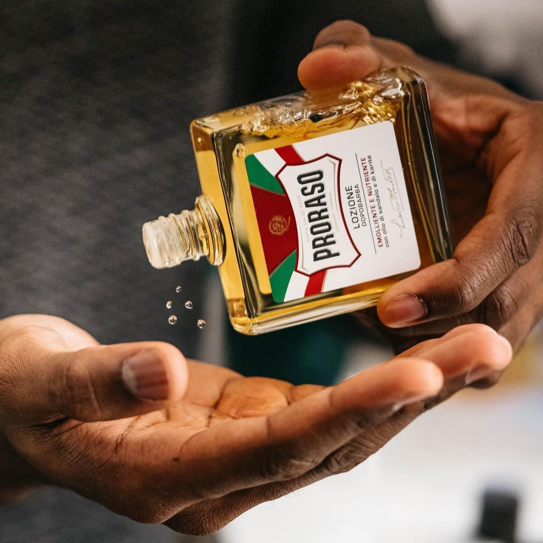 Lotion après-rasage à l'huile de bois de santal et au beurre de karité (100ml/3.6oz)