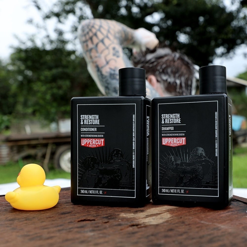 Shampoing fortifiant et réparateur "Strength & Restore Shampoo" - À la biotine fortifiante (240ml/8.1oz)