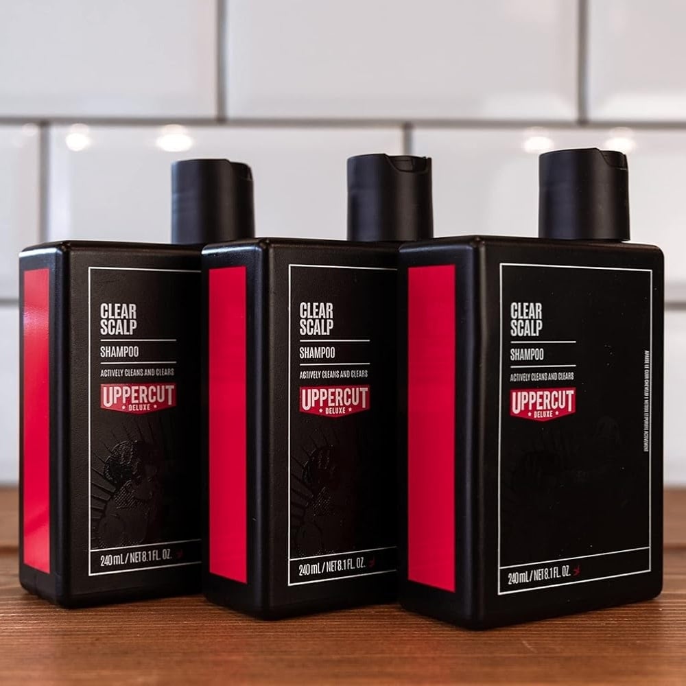 Shampoing apaisant pour le cuir chevelu "Clear Scalp" - Nettoie et purifie activement (240ml/8.1oz)