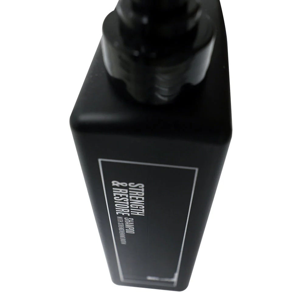 Shampoing fortifiant et réparateur "Strength & Restore Shampoo" - À la biotine fortifiante (240ml/8.1oz)