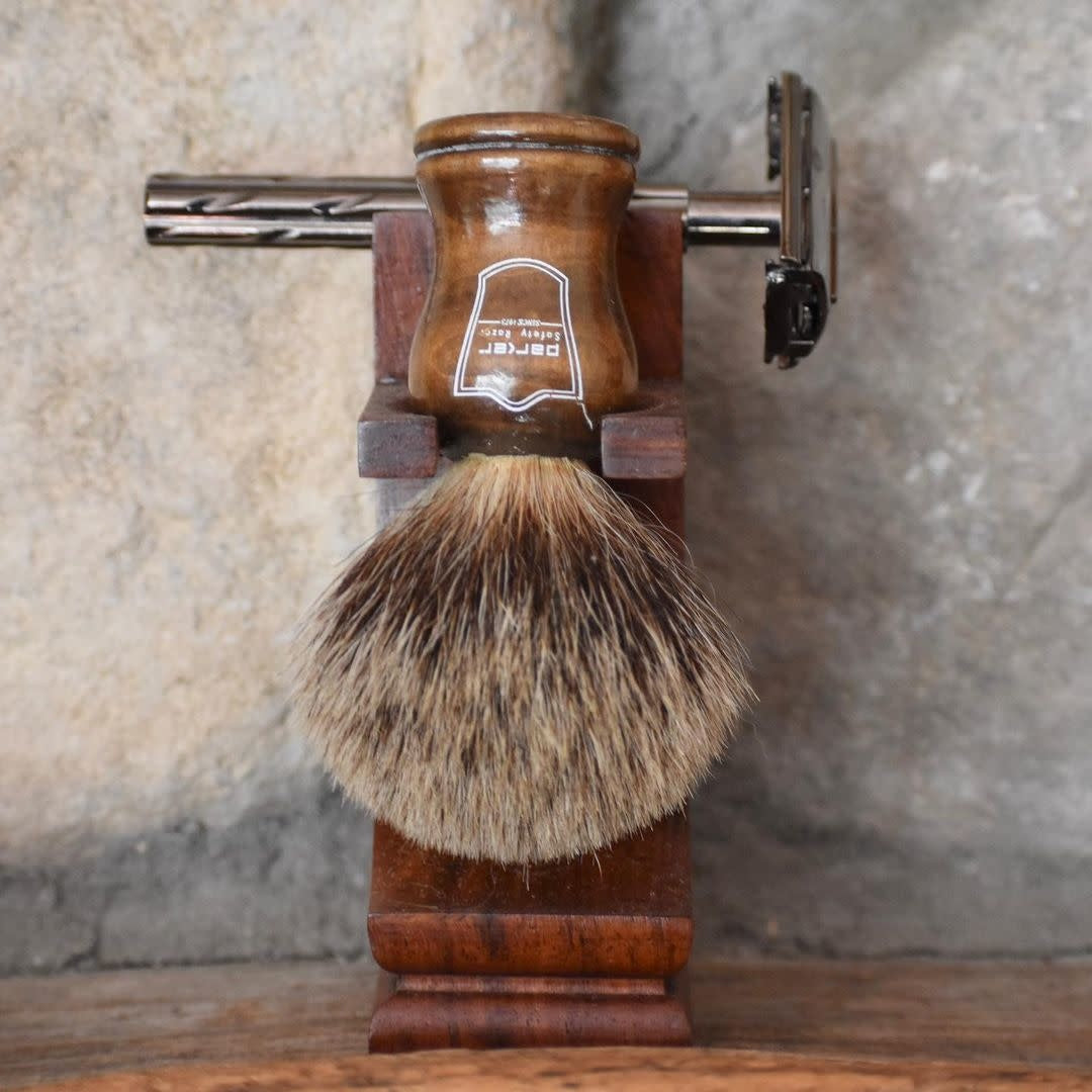 Support pour blaireau et rasoir - Bois de noyer