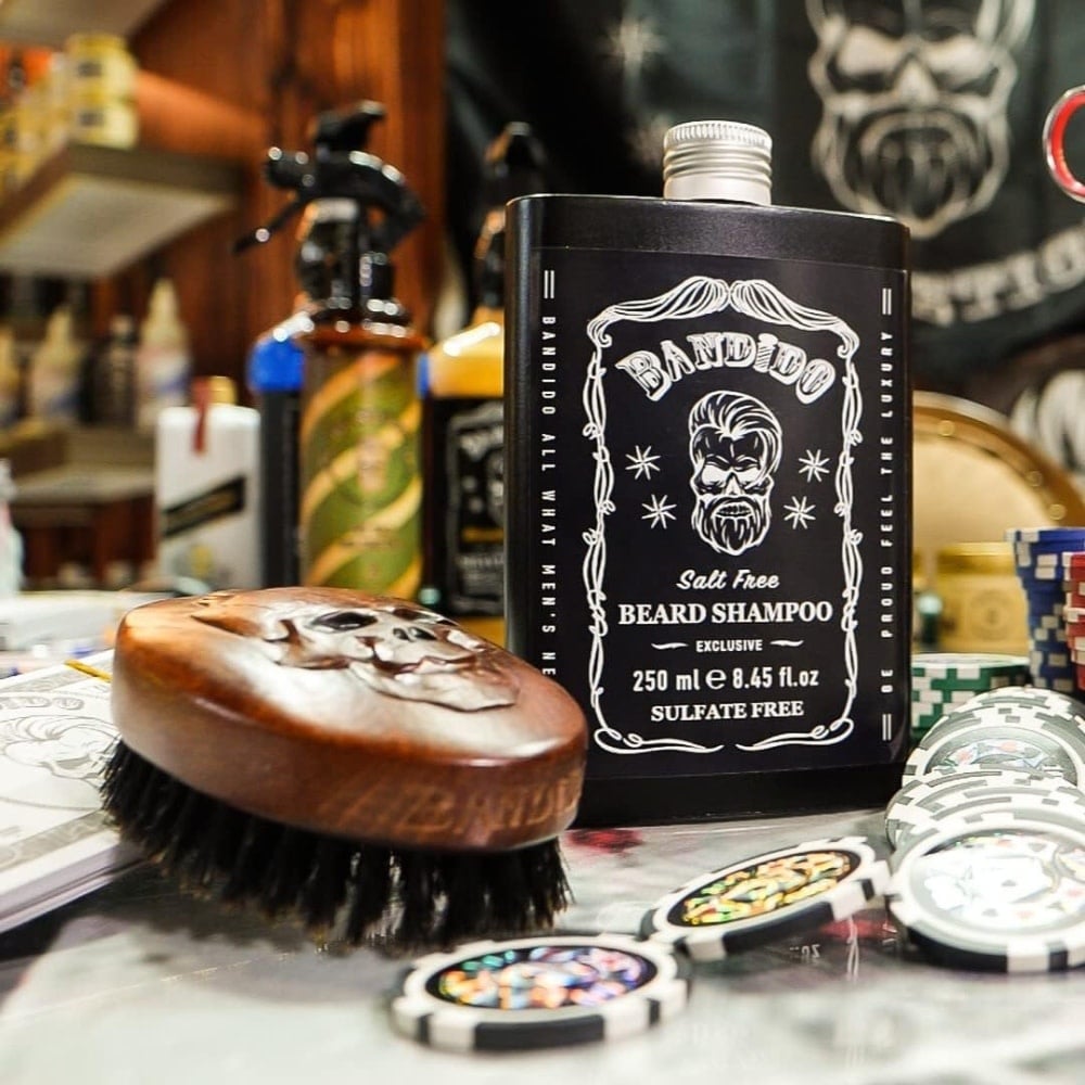 Shampoing à barbe "Beard Shampoo" sans sulfate - Élimine les impuretés sans dessécher la peau (250ml/8.4oz)