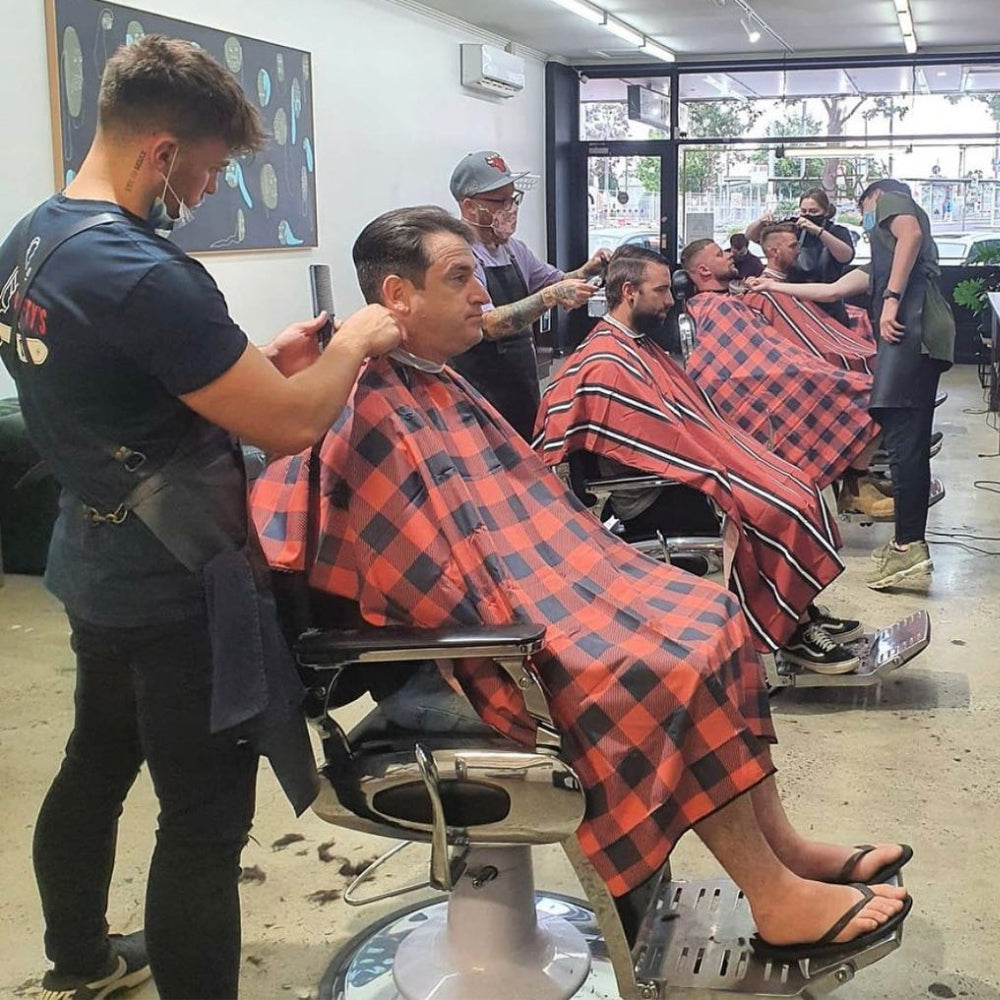 Lumber Barber Cape stretch lycra neck & popper fastenings (140cm/55" x 160cm/63") - Black & Red