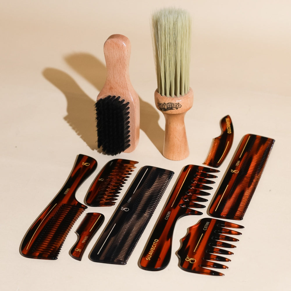 Brosse de coup avec poils synthétique "Neck Duster"