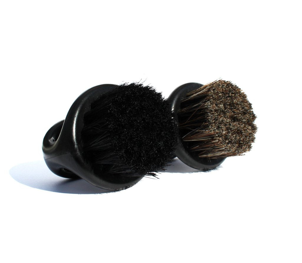Brosse en poils de sanglier "Black Firm Boar Bristle Brush" résistance ferme