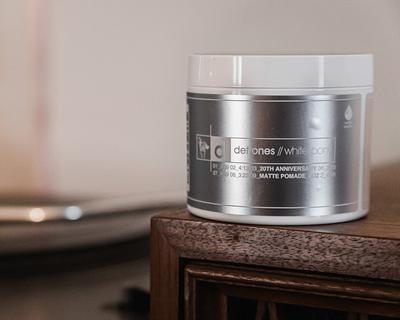 Pommade d'argile "Matte Pomade" White Pony 20th Anniversary Édition limité - Tenue moyenne, fini mat (113ml/4.0oz)