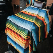 Cape Gang - Cape de barbier "Sarape" col en lycra extensible et fermetures à boutons-pression (140cm/55" x 160cm/63") - Bleu