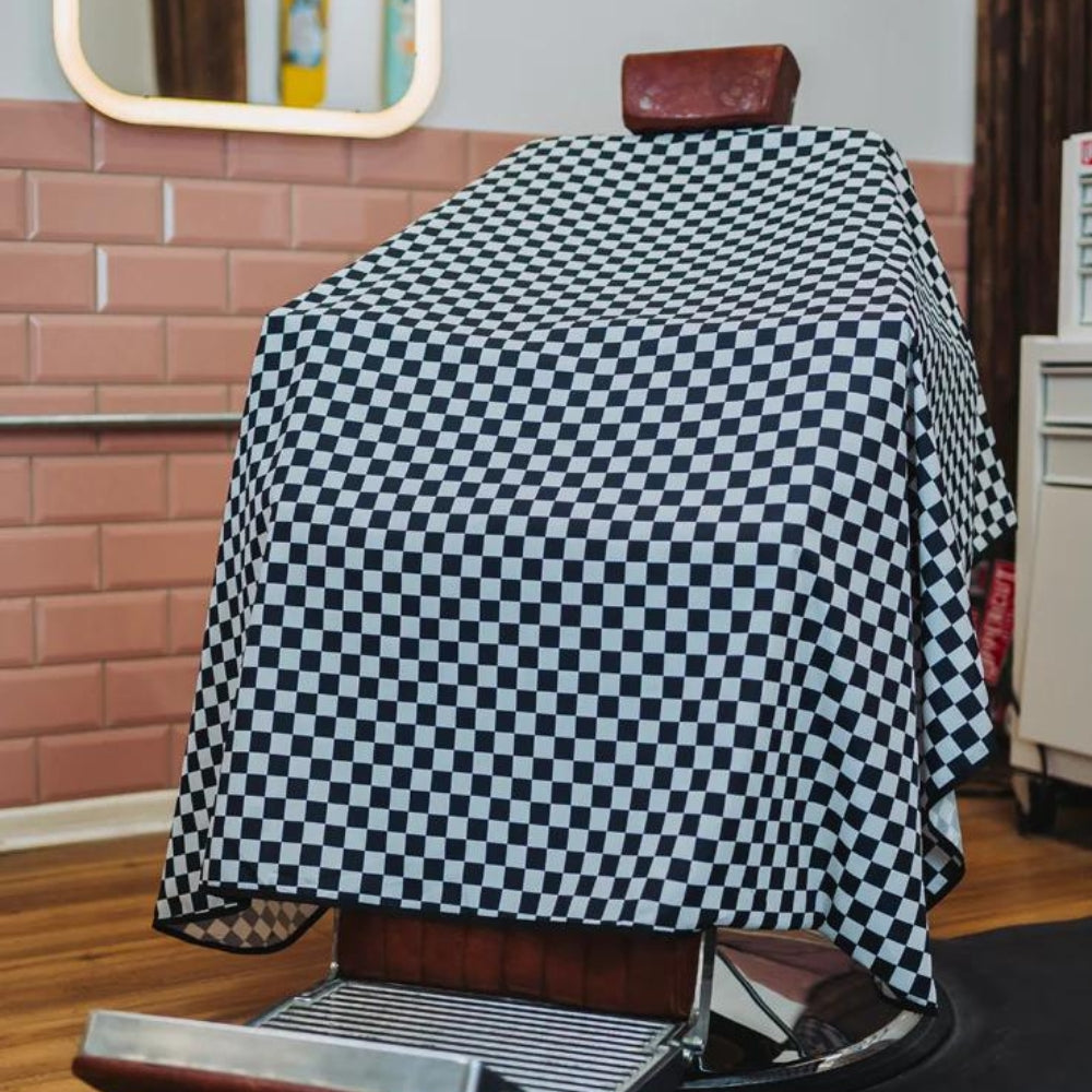 Cape de barbier "Checkerboard" col en lycra extensible et fermetures à boutons-pression (140cm/55" x 160cm/63") - Noir et Blanc
