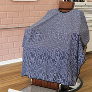 Cape Gang - Cape de barbier "Asian Waves" col en lycra extensible et fermetures à boutons-pression (140cm/55" x 160cm/63") - Gris et Blanc