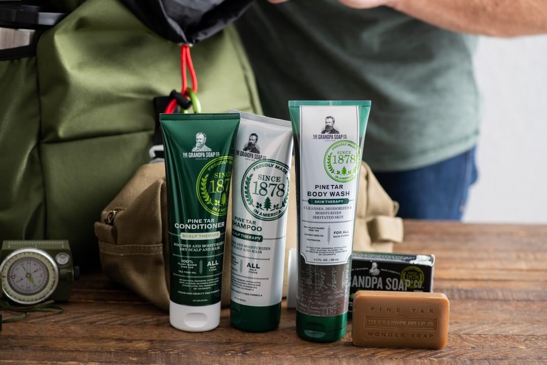 Revitalisant "Pine Tar Scalp Therapy" apaise et hydrate - Pour le cuir chevelu et les cheveux secs (235ml/8.0oz)