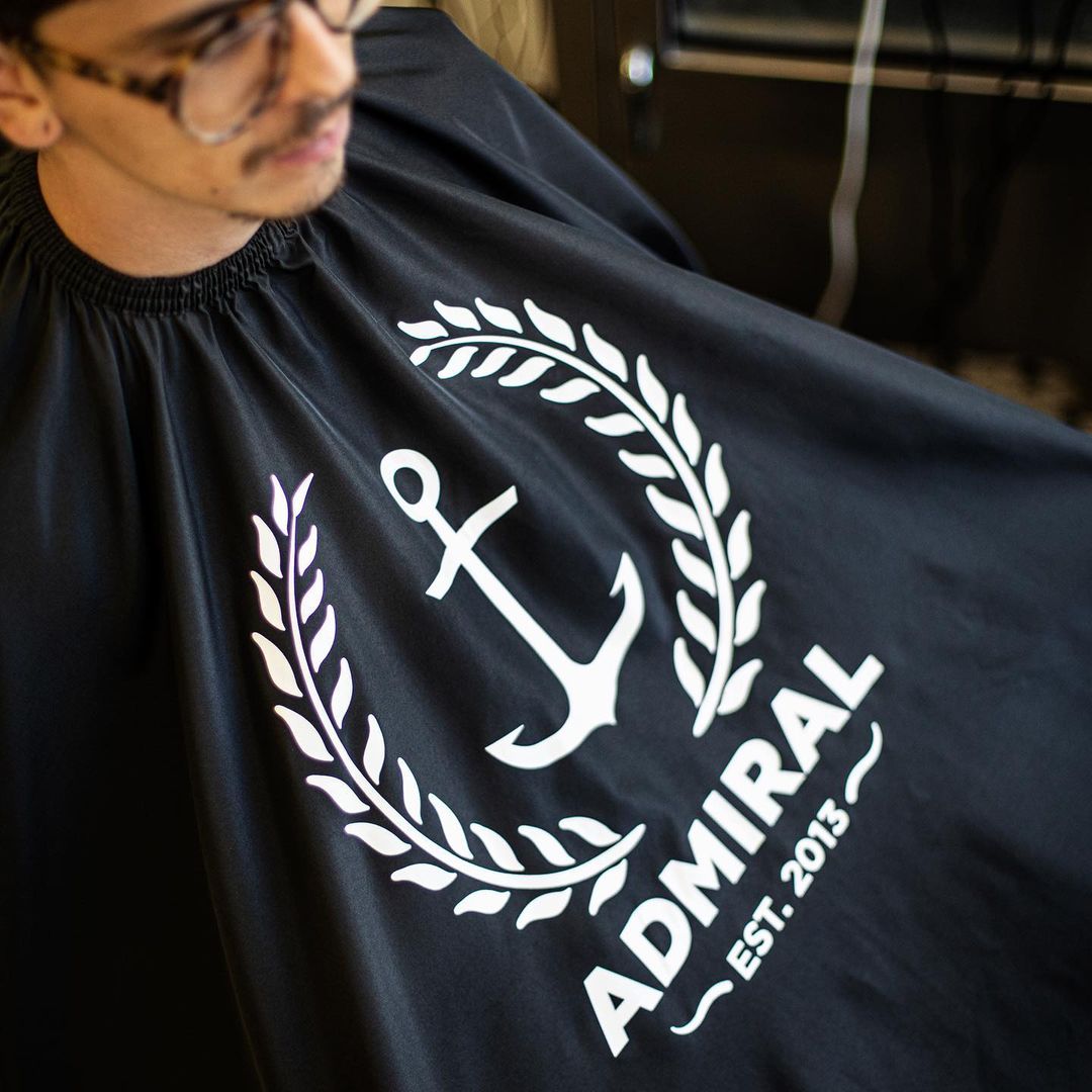 Amiral Pomade Barber Cape elastic neck & metal hook (140cm/55" x 160cm/63") - Black