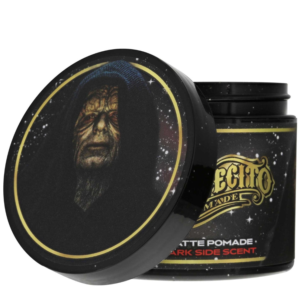 X Star Wars - Pommade d'argile "Matte Pomade" Édition Emperor Palpatine Dark Side - Tenue moyenne, fini mat (113ml/4.0oz)
