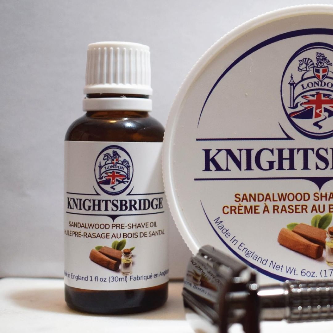 Huile de pré-rasage - Bois de santal (30g/1.0oz)