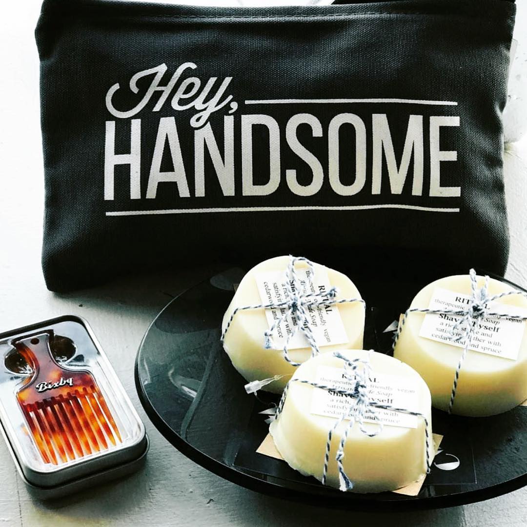 Peigne pick à barbe 1,5mm d'espacement (74mm/2.91") - Ambre