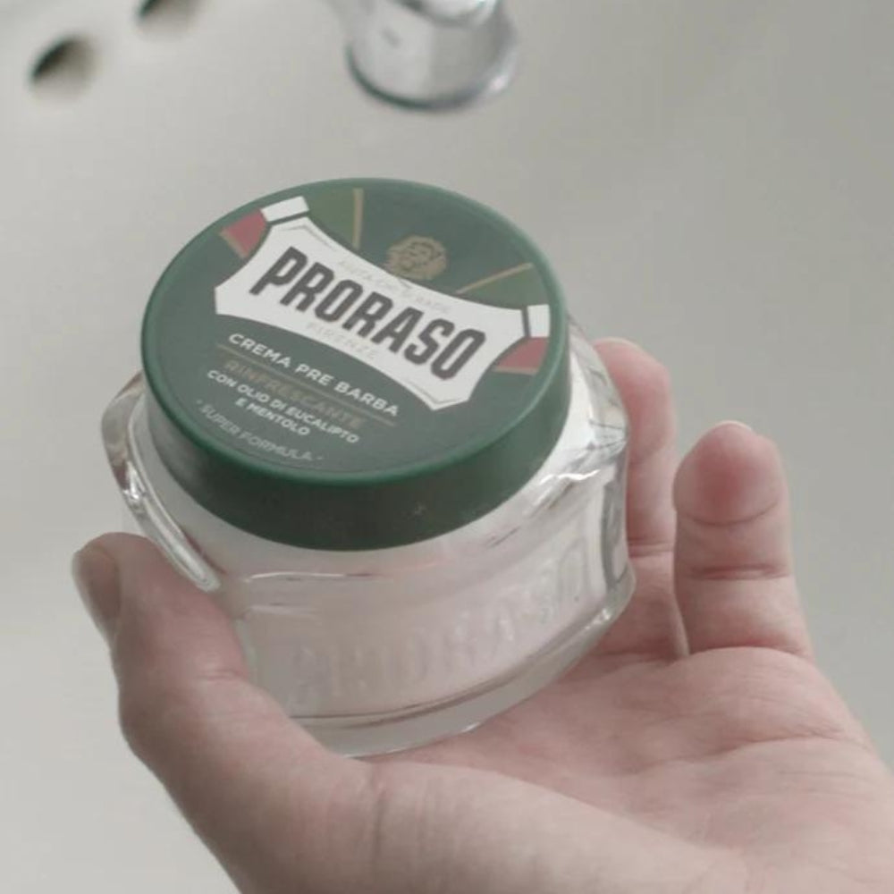 Crème de pré-rasage à l'huile d'eucalyptus et au menthol (100ml/3.6oz)