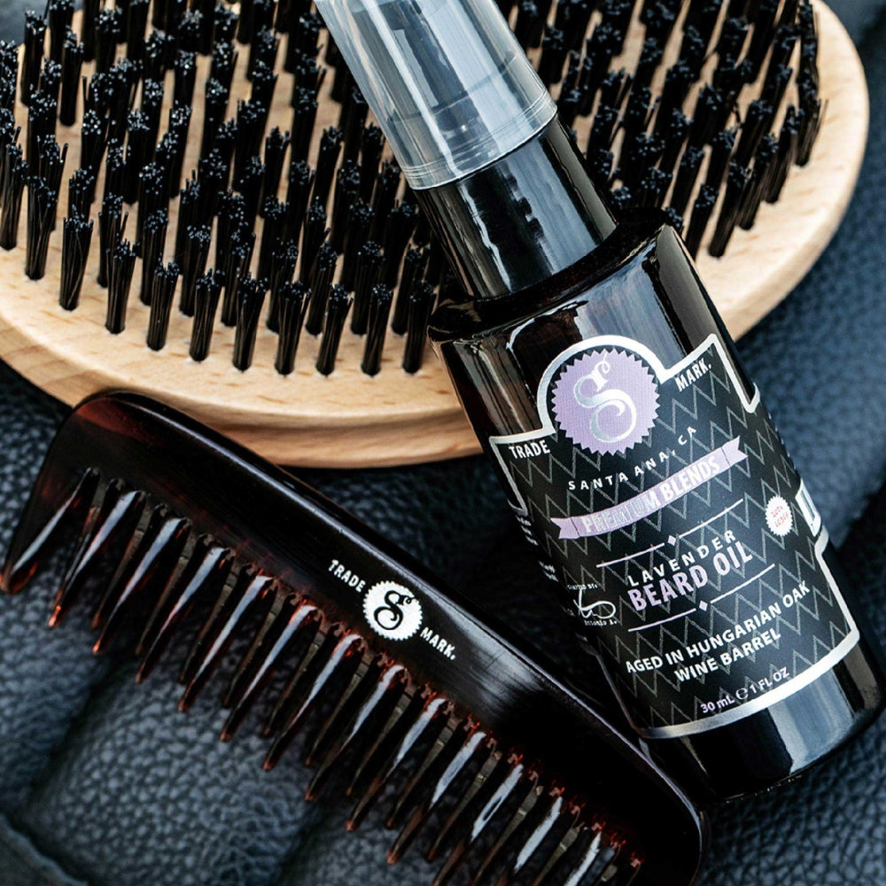 Brosse à barbe en poils synthétique "Beard Brush" résistance moyenne - Bois naturel