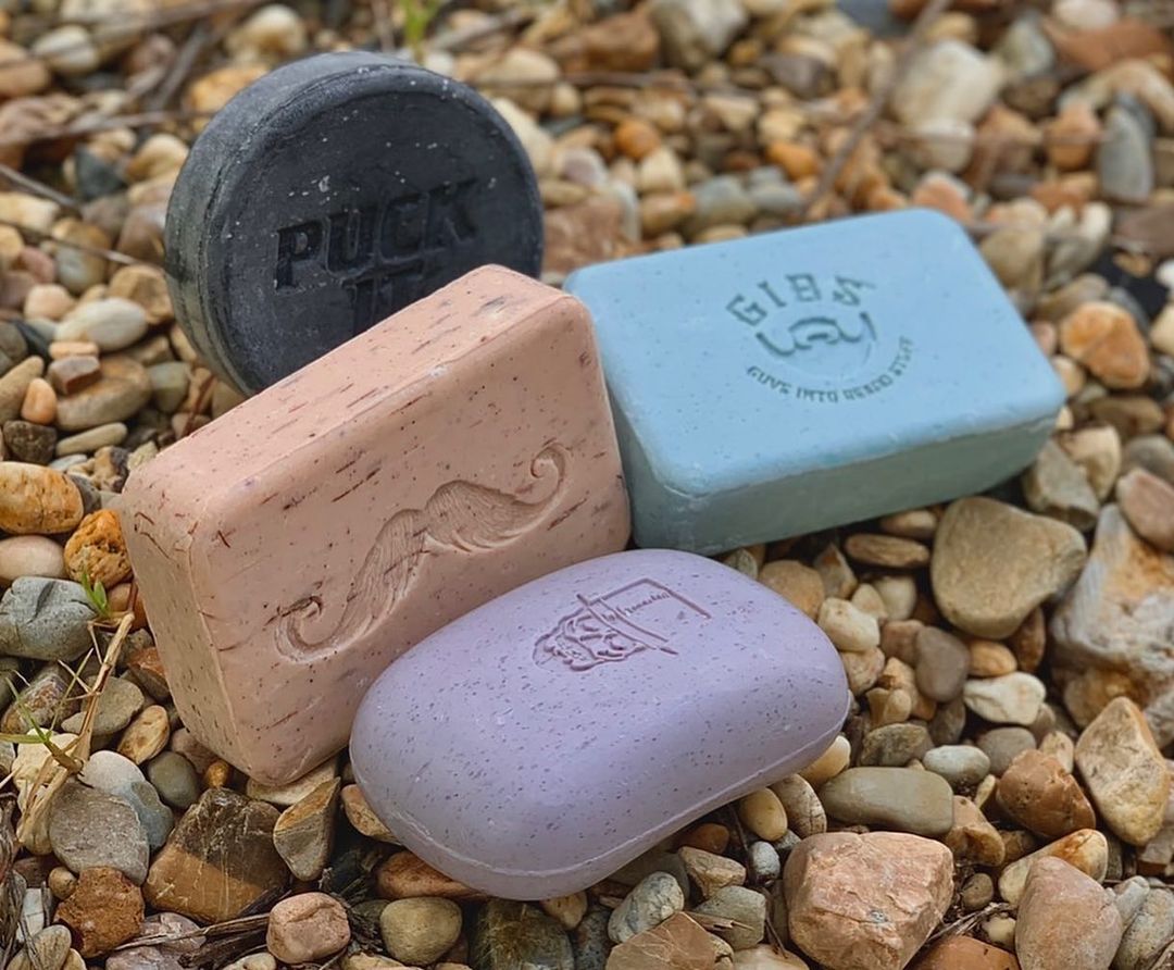 Barre de savon hydratant et exfoliant "Wash Buckler" (170g/6.0oz)