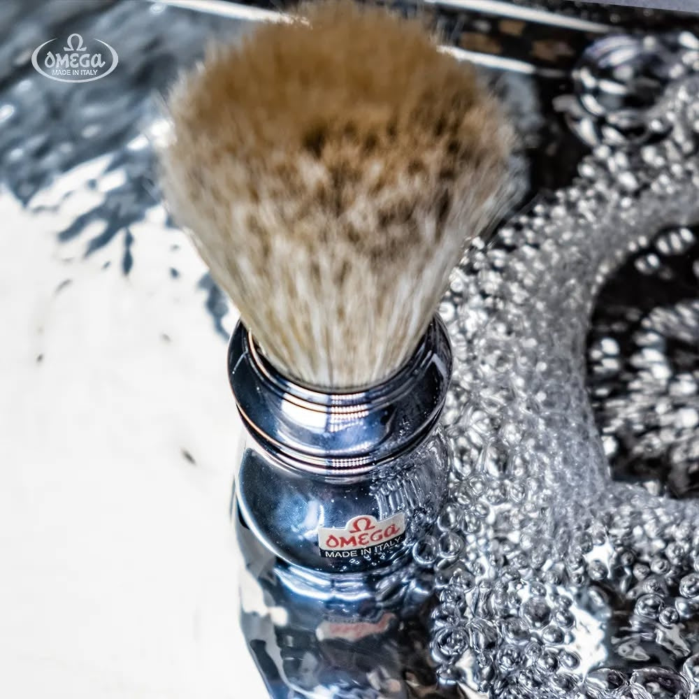 Blaireau professionnel pur soie de sanglier #10083 avec poigné en  ABS Argent - Large (26mm/1.02")