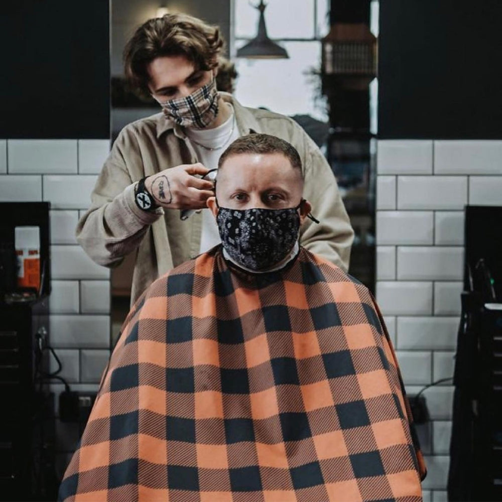 Lumber Barber Cape stretch lycra neck & popper fastenings (140cm/55" x 160cm/63") - Black & Red