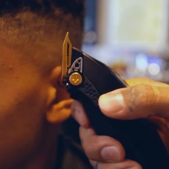 Tondeuse avec ou sans fil avec pile lithium-ion "FX673N LithiumFX+" - Or