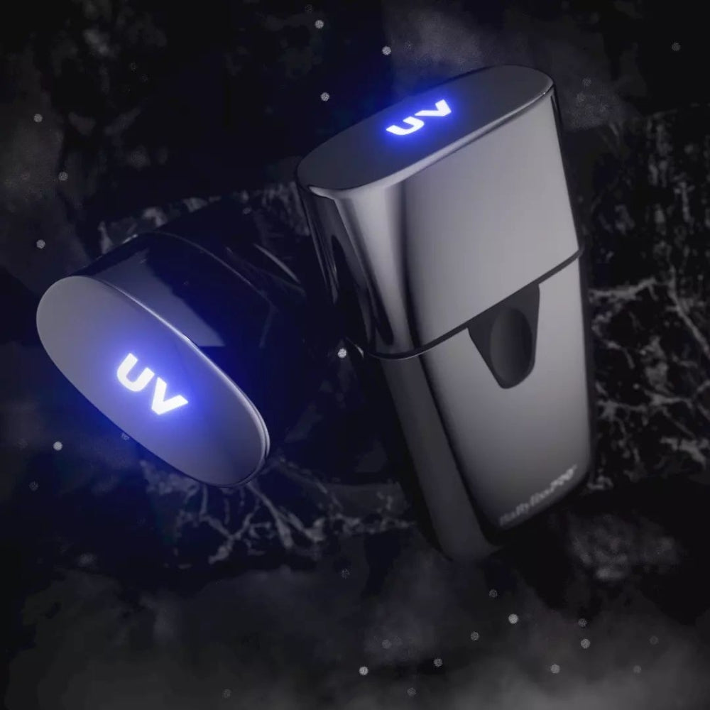 Rasoir métallique à lames unique "UVFoil" avec lumière UV désinfectante - Titane noir