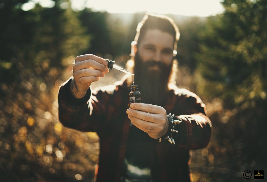 Huile à barbe fortifiante "Moonlight" (30ml/1.0oz)