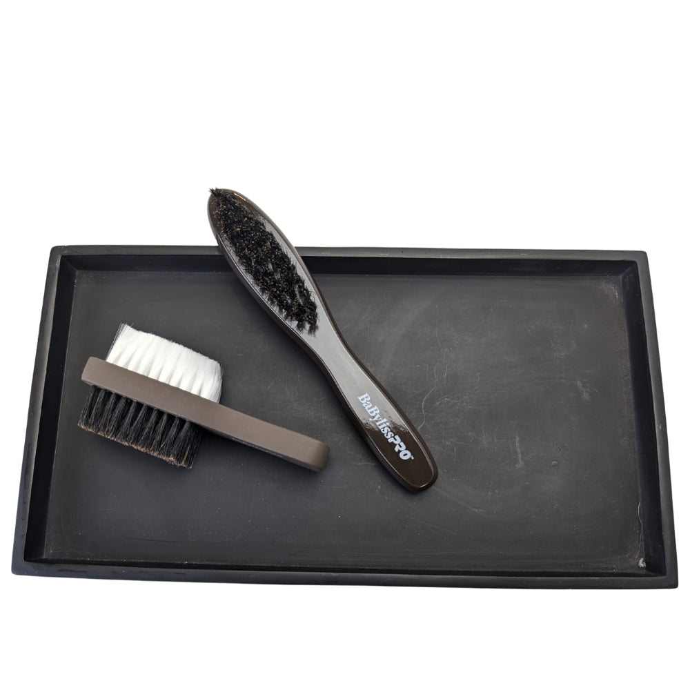 Brosse pour la barbe à 4 rangées avec poils de sanglier 100% naturels et avec poignée en bois vernis