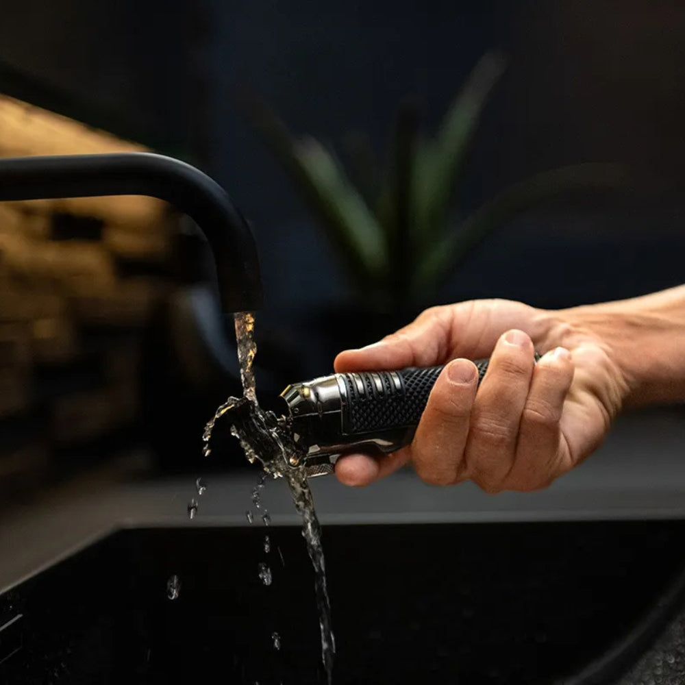 Tondeuse sans fil "Pro Series High Visibility Trimmer" avec 3 têtes interchangeables et 8 guides de coupe - Noir