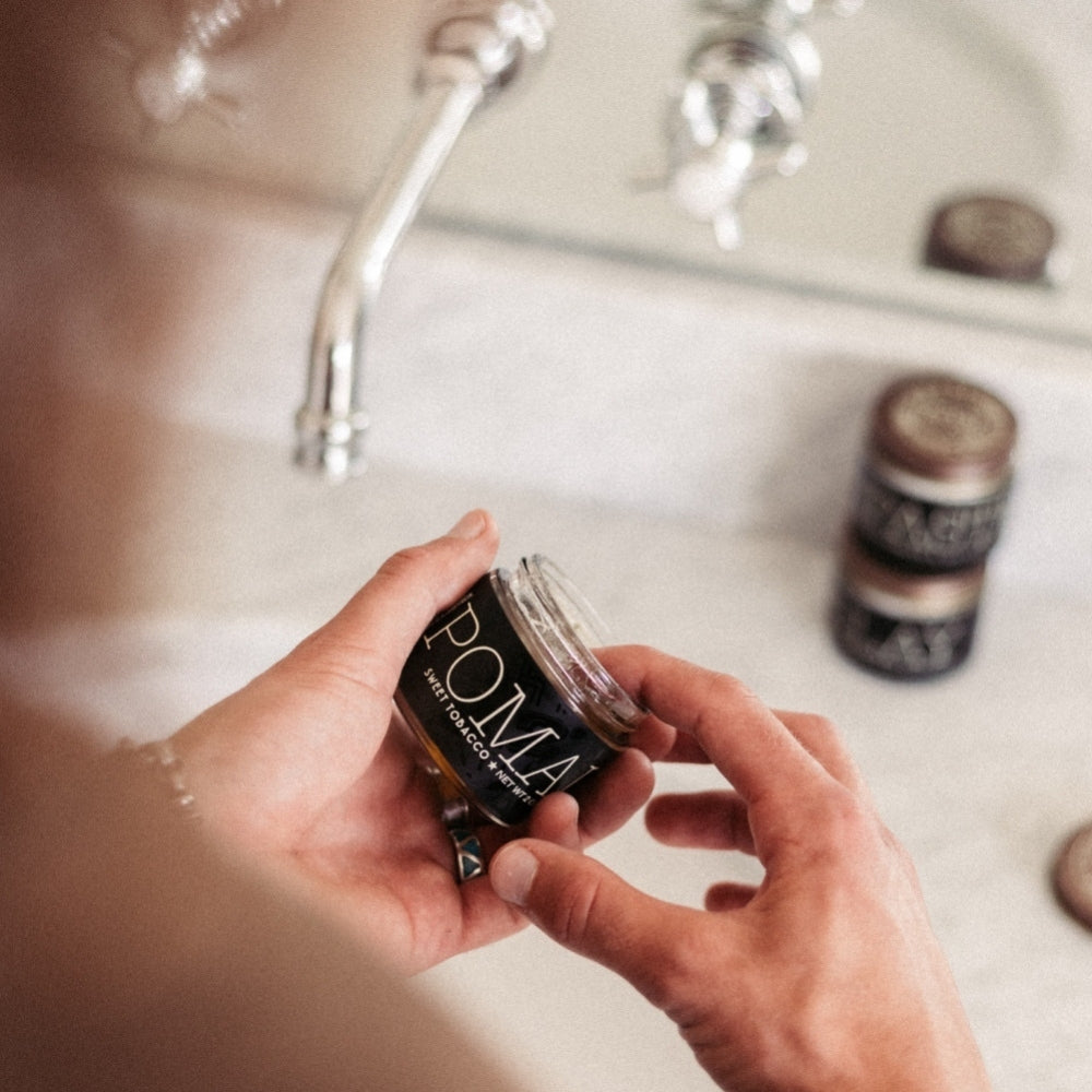 18.21 Man Made - Pommade "Sweet Tobacco Hair Pomade" - Tenue moyenne, brillance élevé (56.7g/2.0oz)